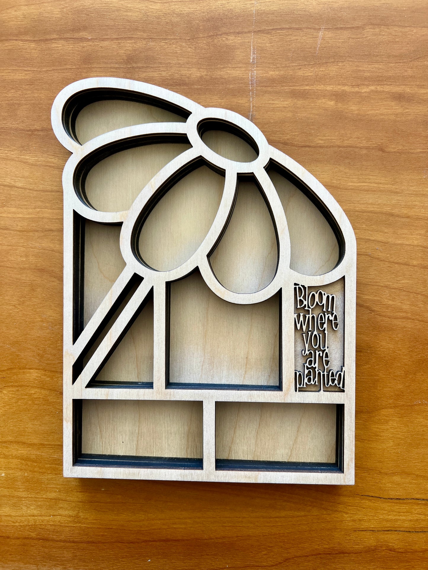 Miniature Bookshelf - Flower Bloom