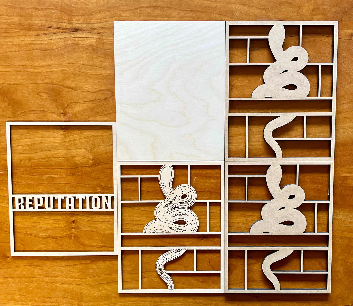 Miniature Bookshelf - Swiftie Snake