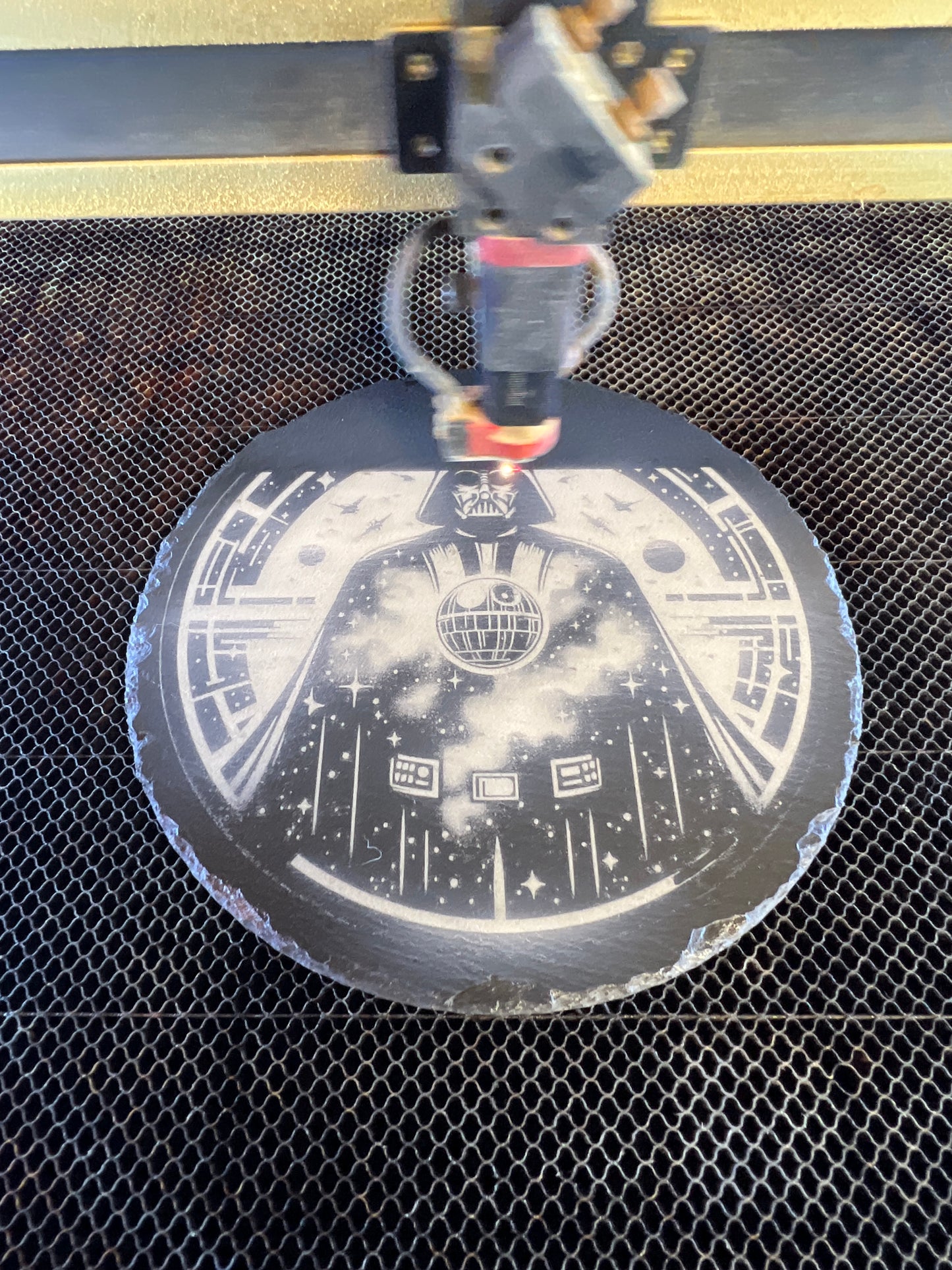 Darth Vader with Death Star Center Mast battle in background - Round engraved Slate decor