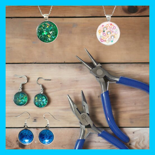 Make Your Own Resin Poured Jewelry/Ornaments
