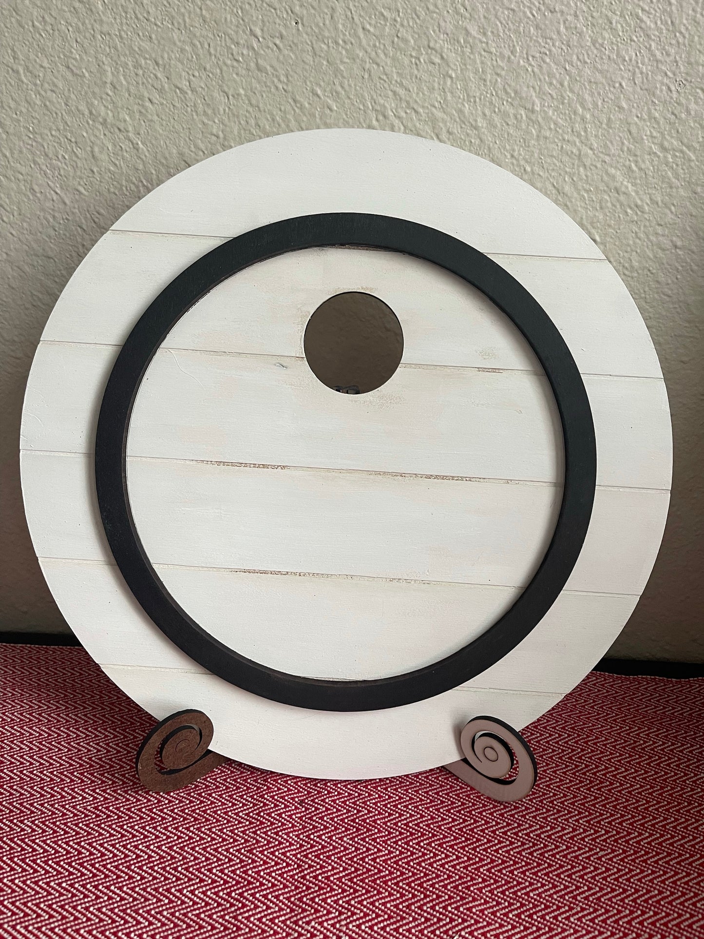 Round interchangeable Base