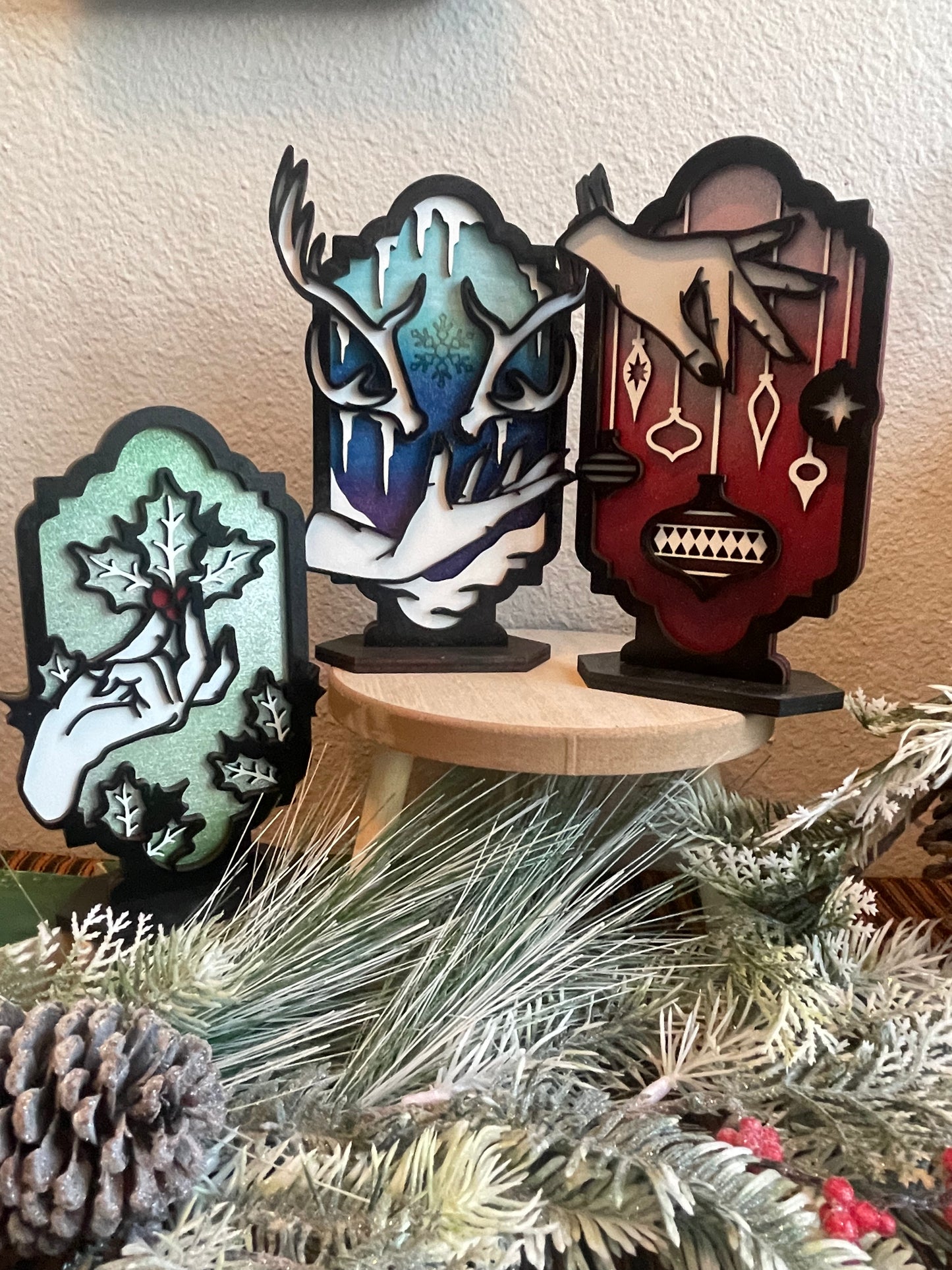 Winter Witch Hand - Mistletoe