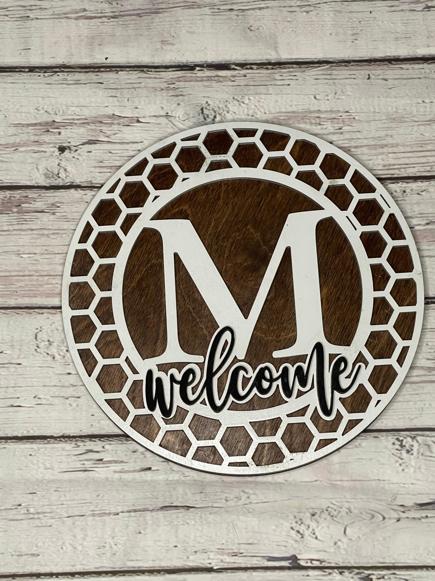 Monogram Welcome Honeycomb