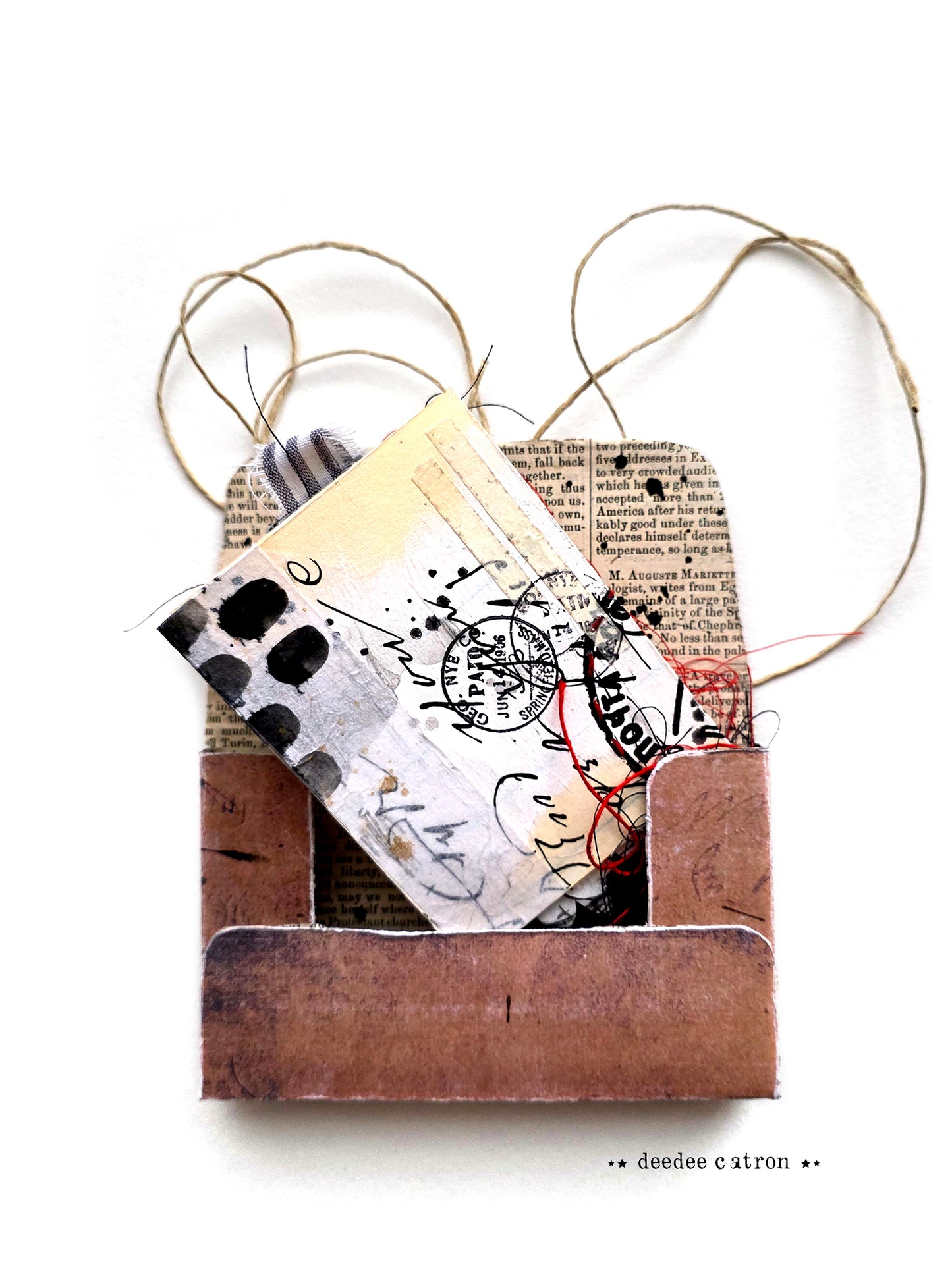 NOTED: Accordian Style workshop, using 7 Dots Studio paper, with DeeDee Catron