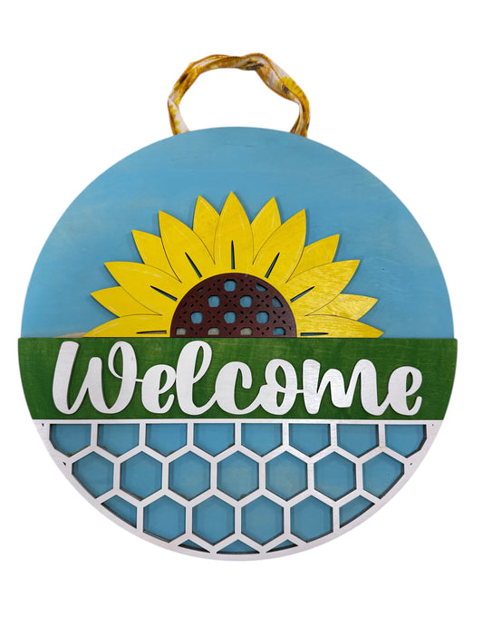 Welcome Sunflower Sign w/Honeycomb